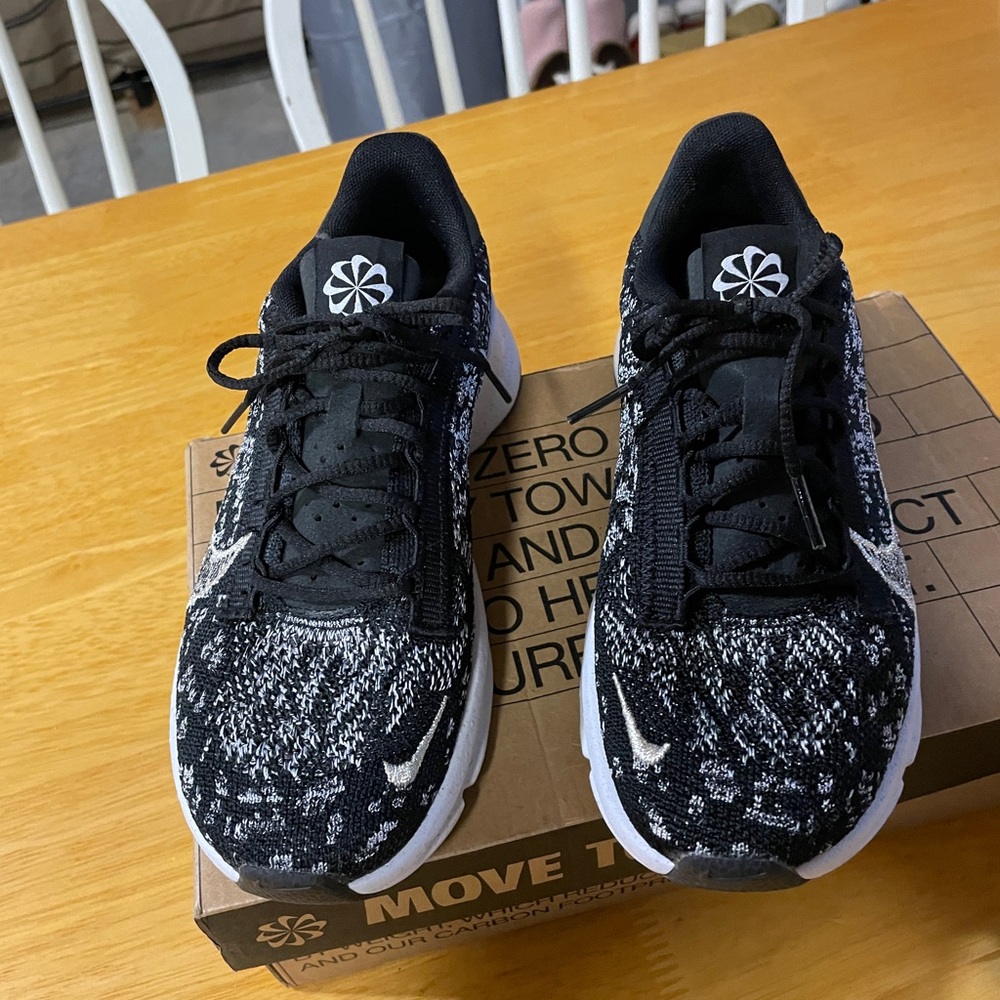 Nike SuperRep Go 3 in Black and White